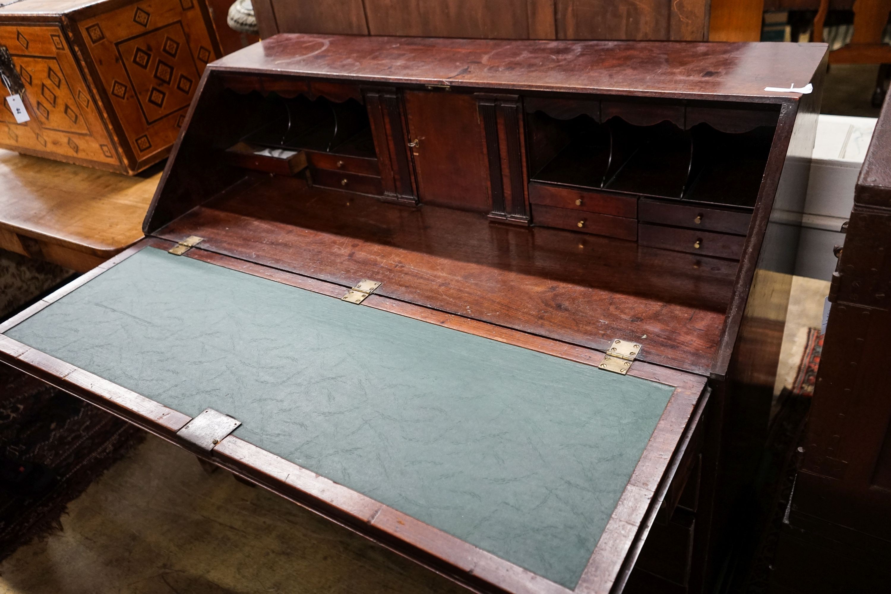A George III mahogany bureau, width 122cm, depth 58cm, height 105cm